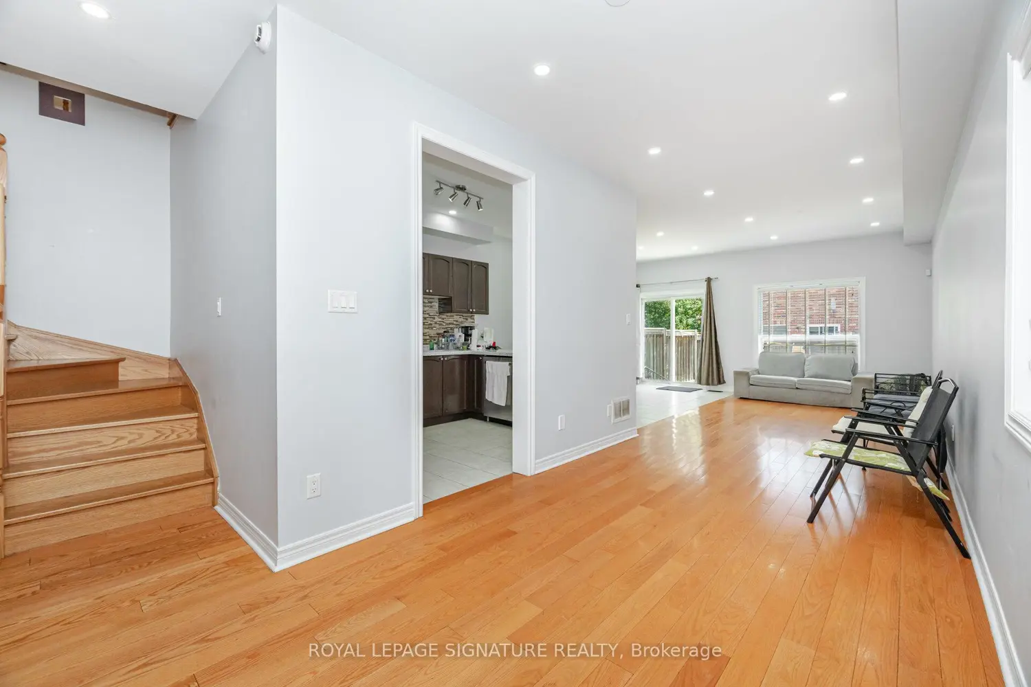 Additional image 2 of 443 Comiskey Crescent