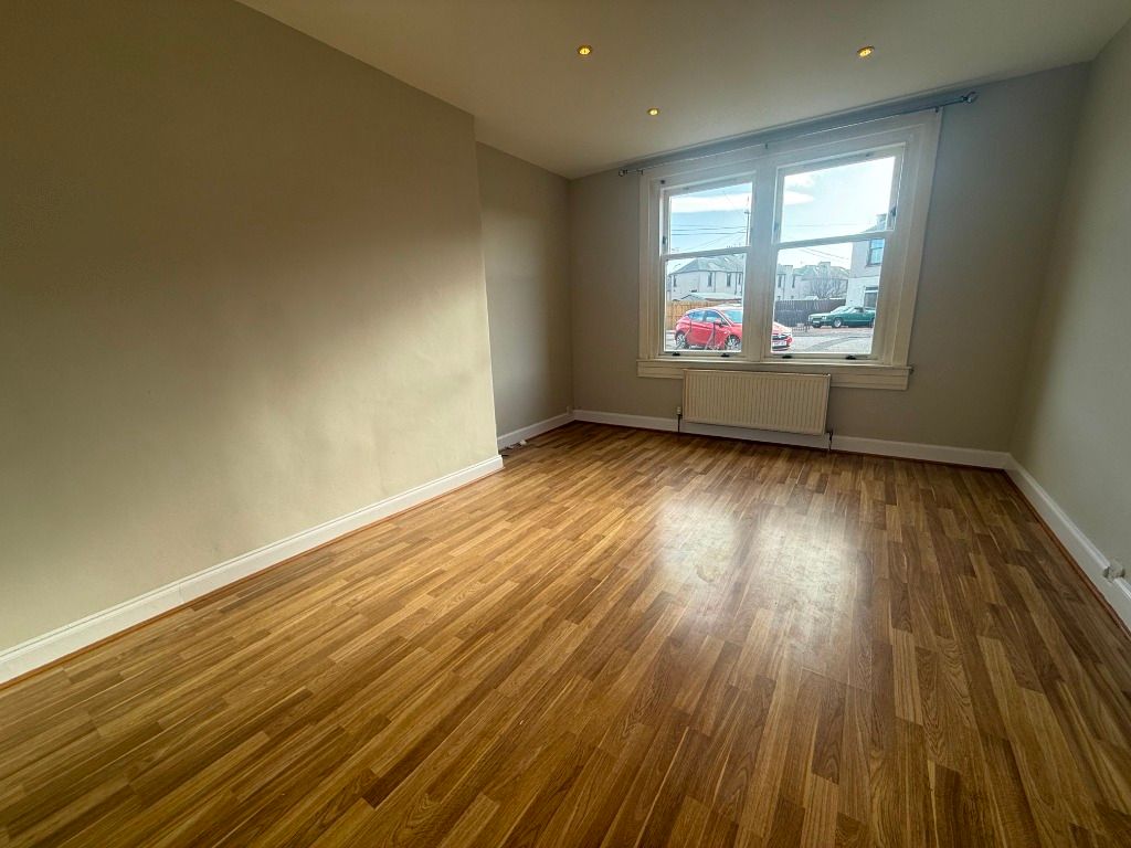 Additional image 2 of 3 bed flat to rentWhitecraig Road, Whitecraig, East Lothian EH21
