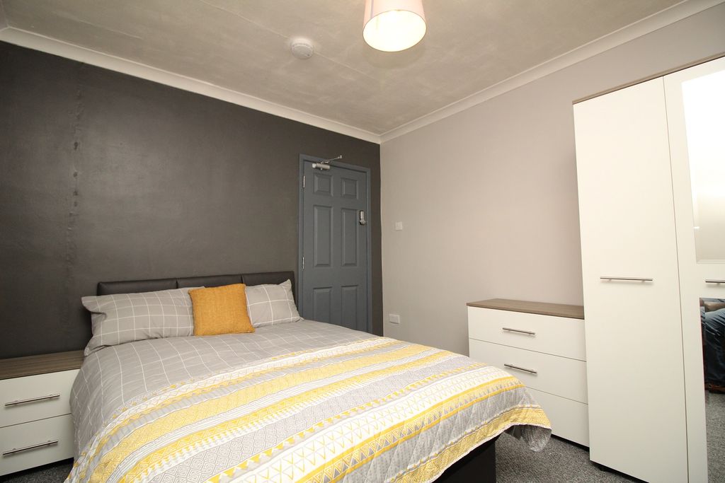 Additional image 5 of Room to rentNewborn Avenue, Scunthorpe DN15