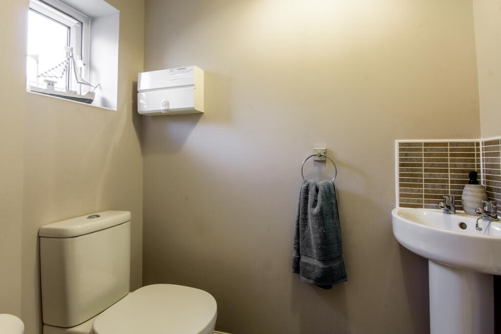 Additional image 8 of 7 Falcon Road, Brympton, Yeovil