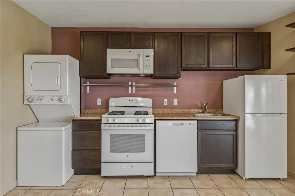 Additional image 35 of 19383 Stonegate Road, Hidden Valley Lake, CA 95467