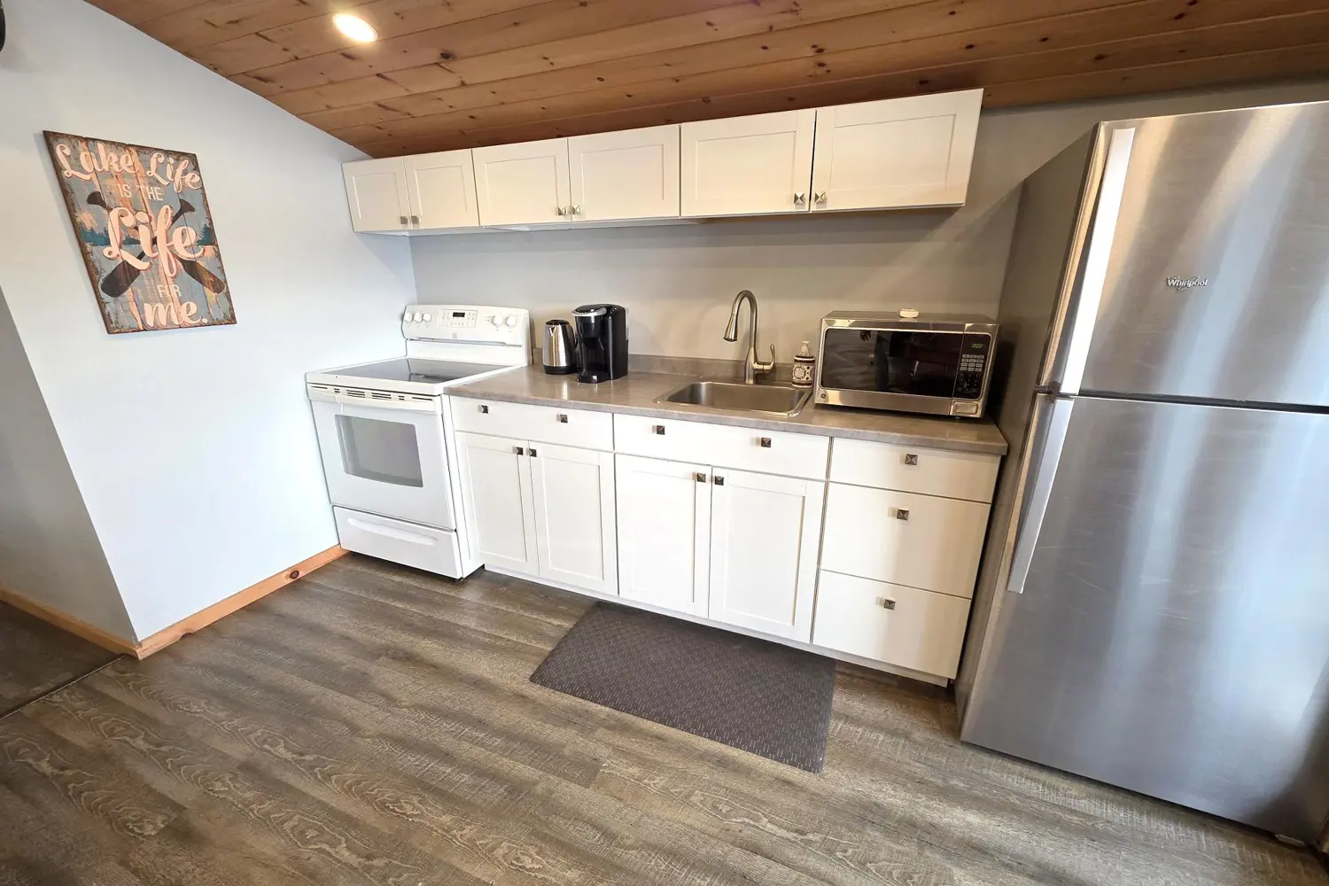 Additional image 7 of 1043 Lobo Drive 24