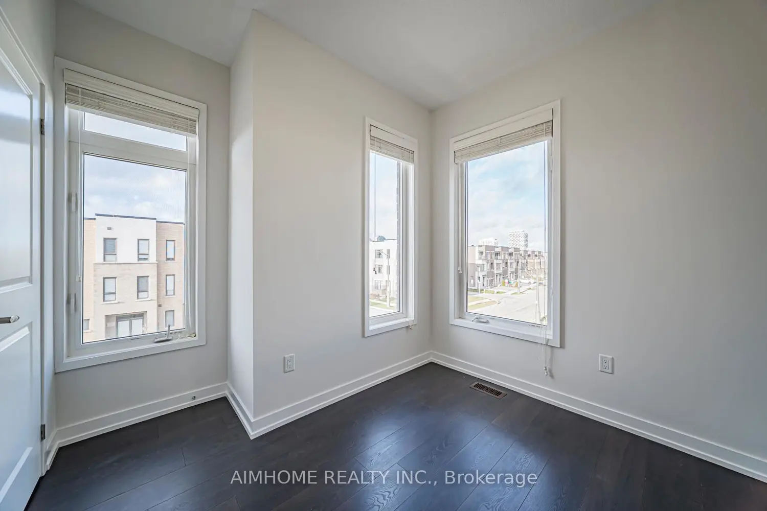 Additional image 17 of 220 Beaveridge Avenue