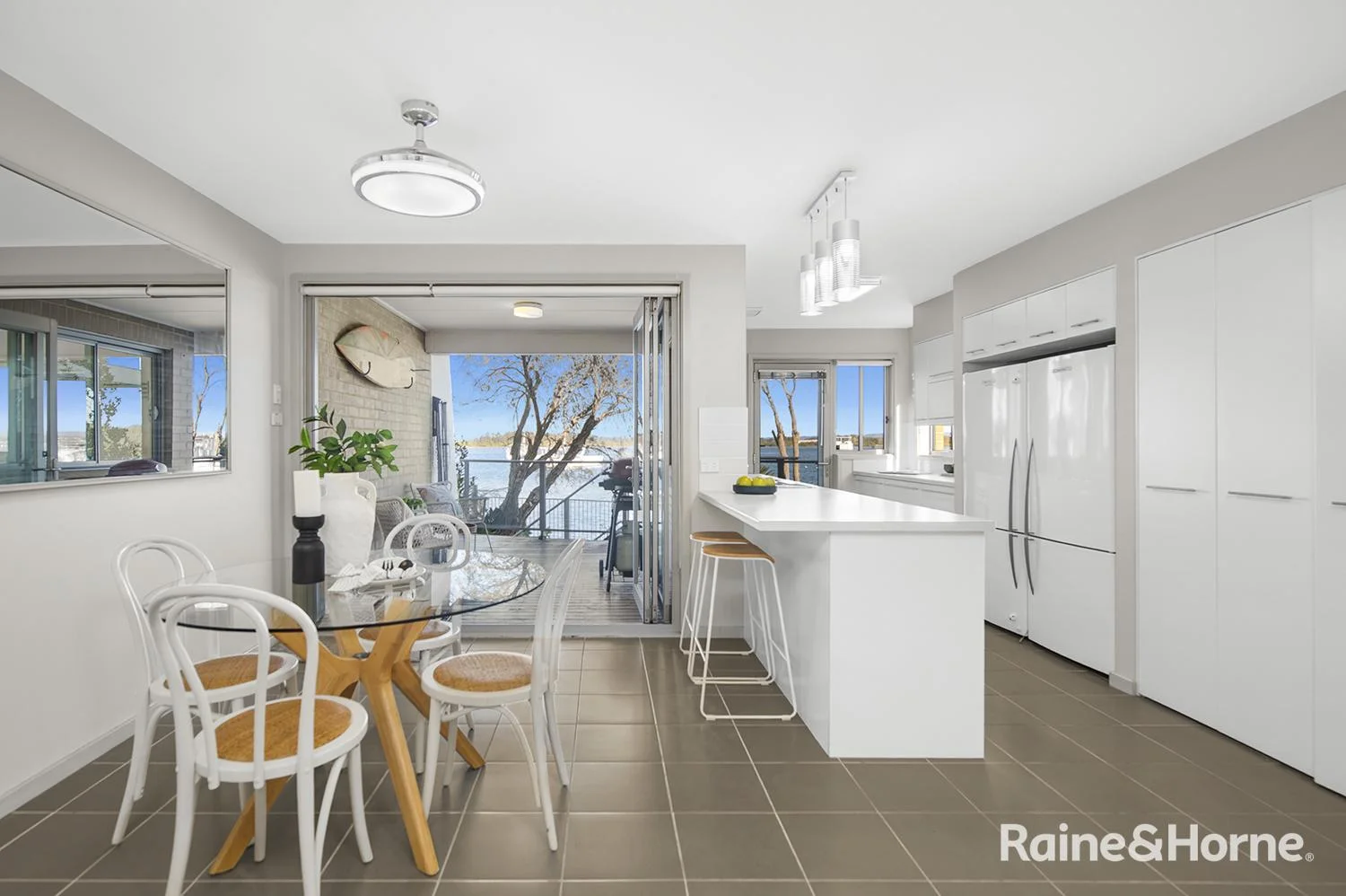 Additional image 11 of 35 Marks Parade, Marks Point NSW 2280