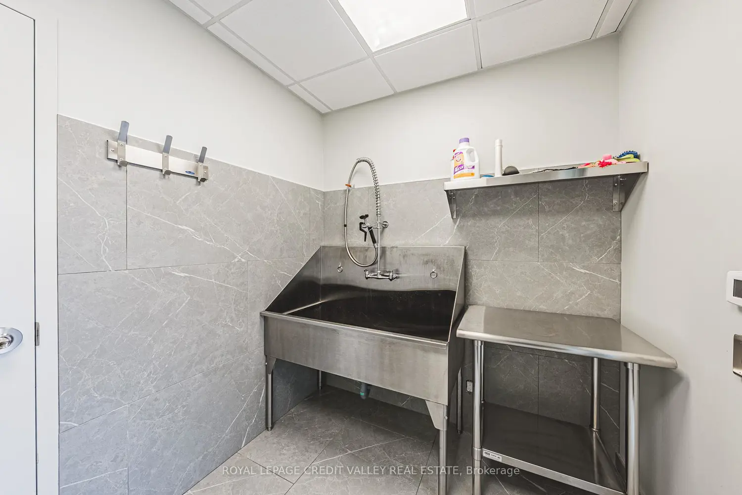 Additional image 17 of 58 Lakeside Terrace 317