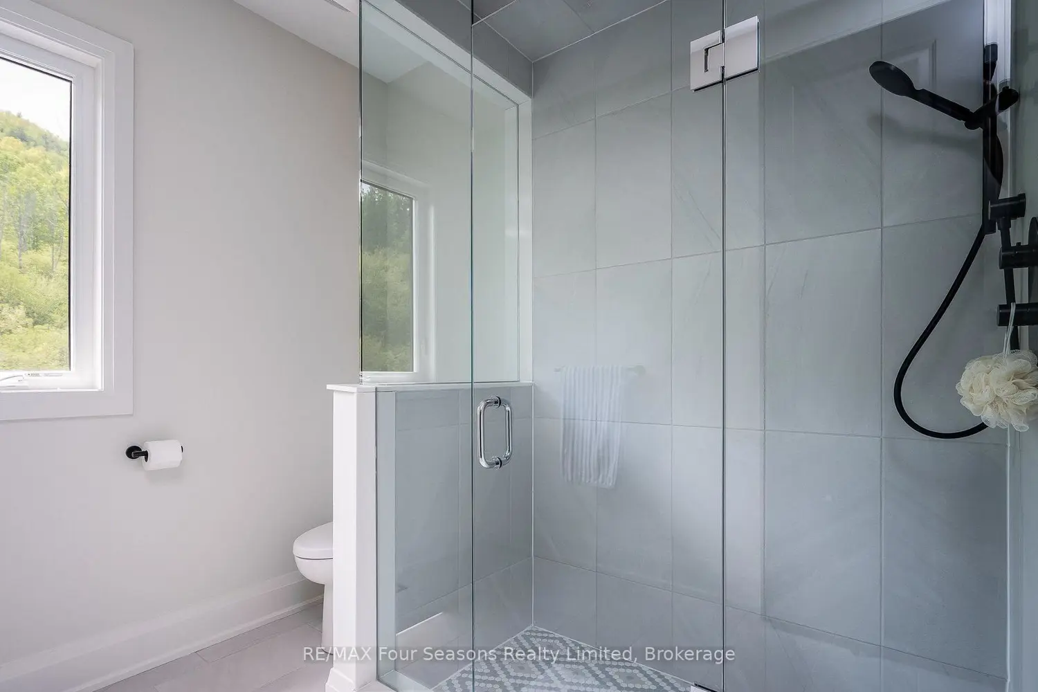 Additional image 16 of 132 Dorothy Drive