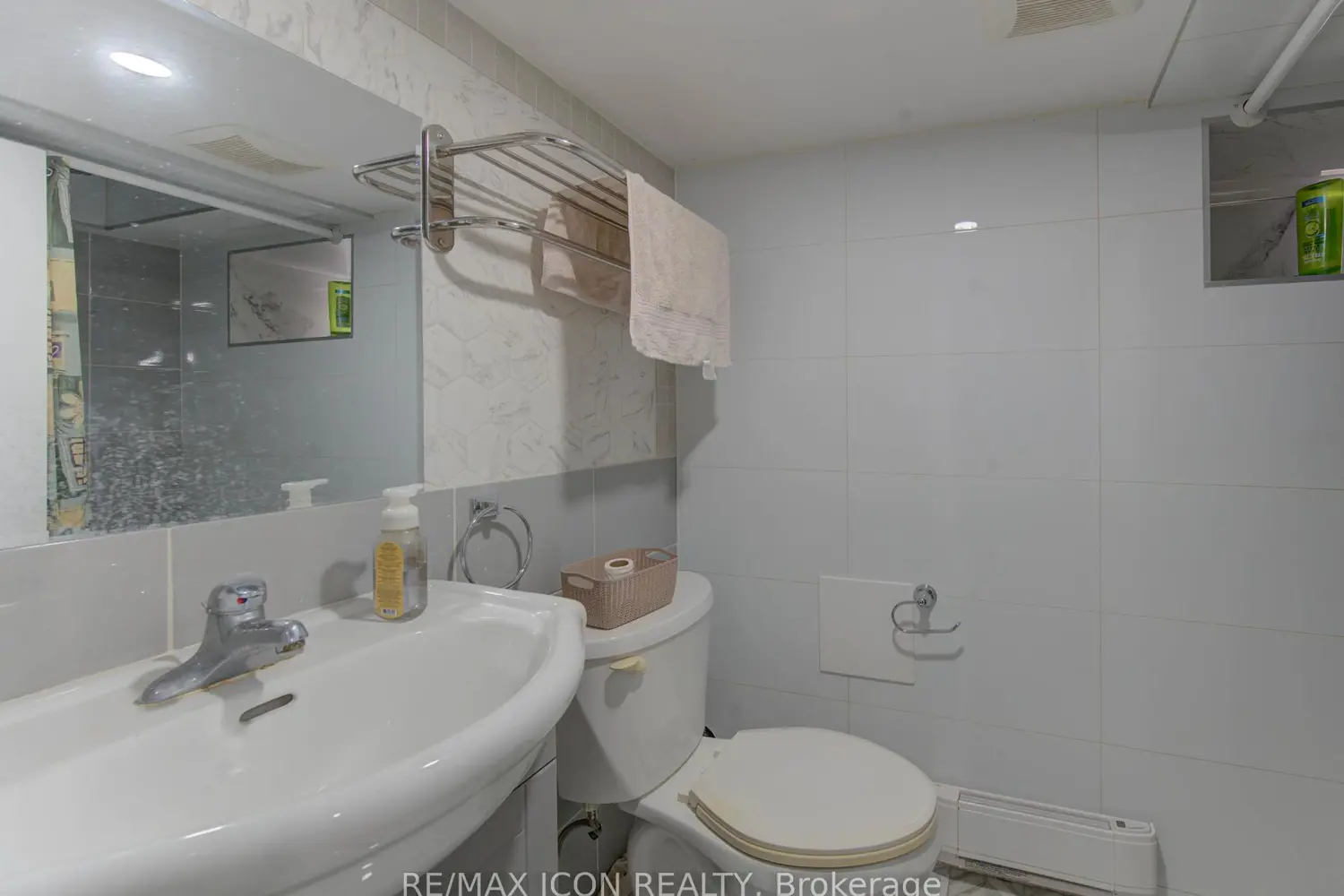 Additional image 18 of 138 Courtland Avenue