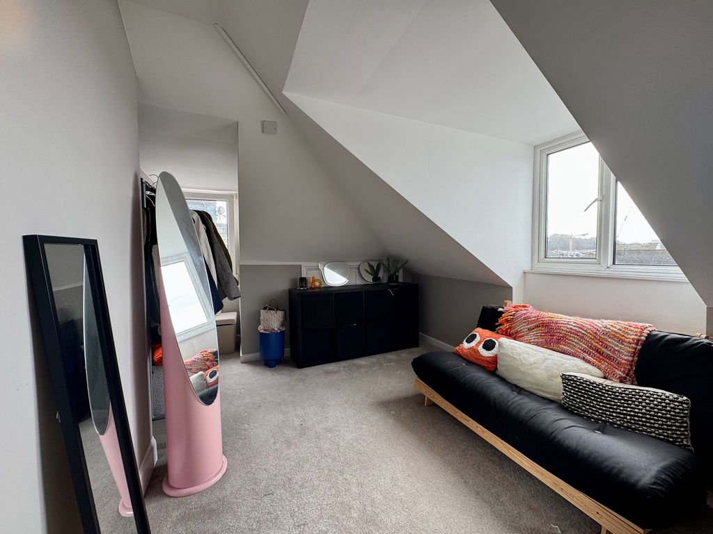 Additional image 10 of 3 bed flat to rent19 St Marks Road, St Helier JE2