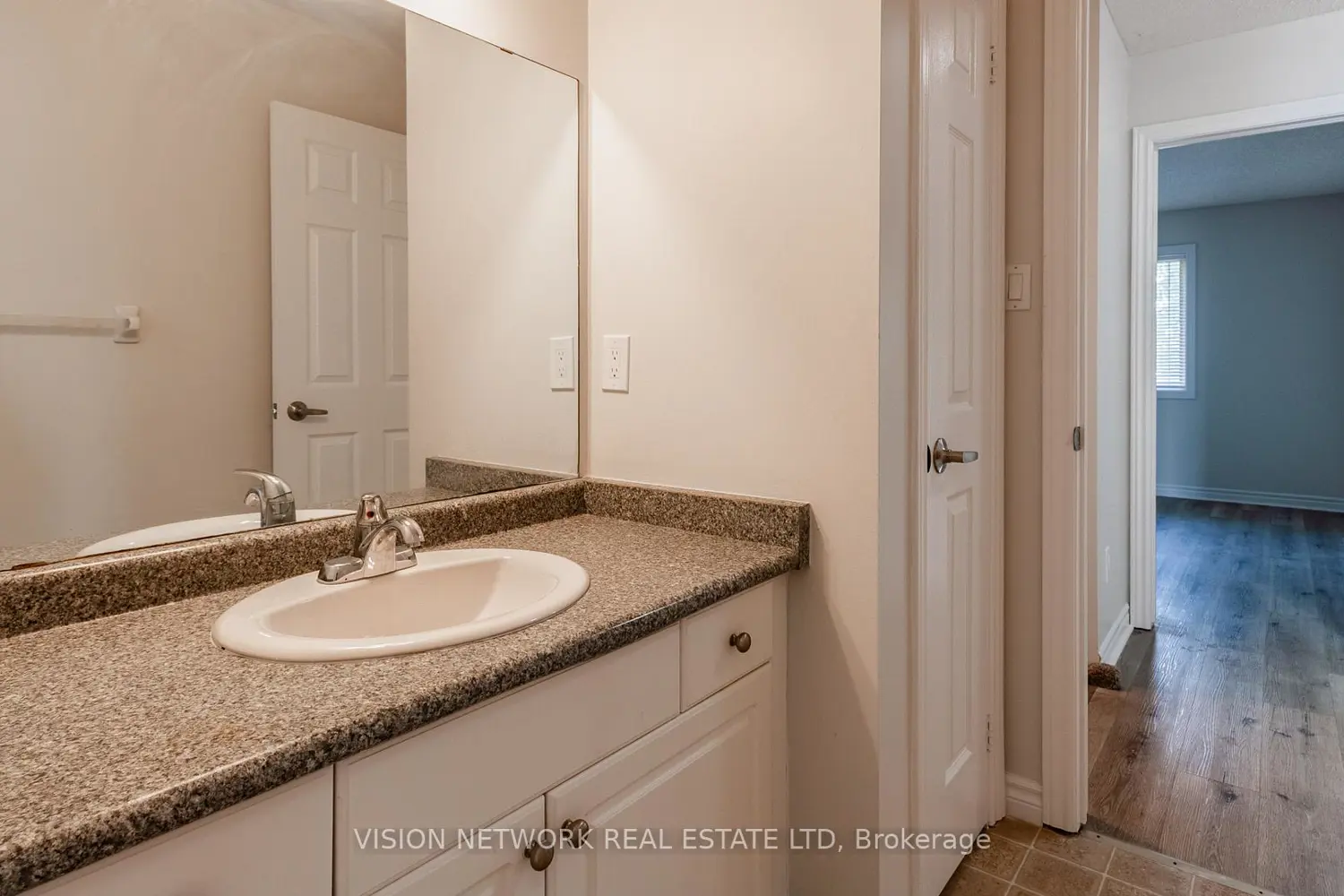 Additional image 10 of 600 Sarnia Road 43