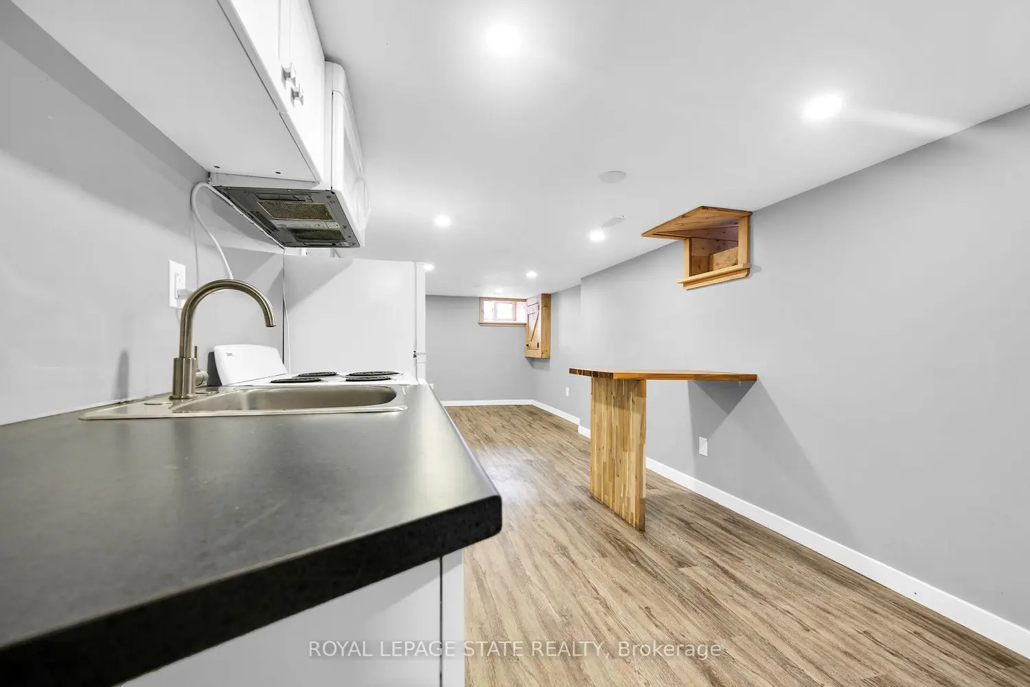 Additional image 12 of 129 Dundurn Street