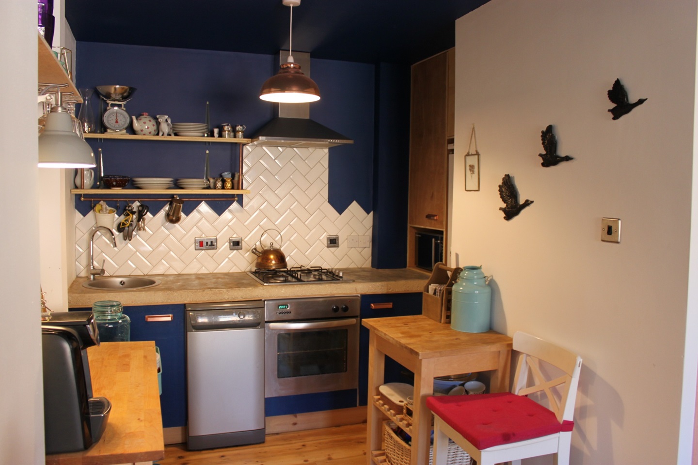 Additional image 3 of 2 Bed Flat, Henderson Gardens, EH6, N1 7GU