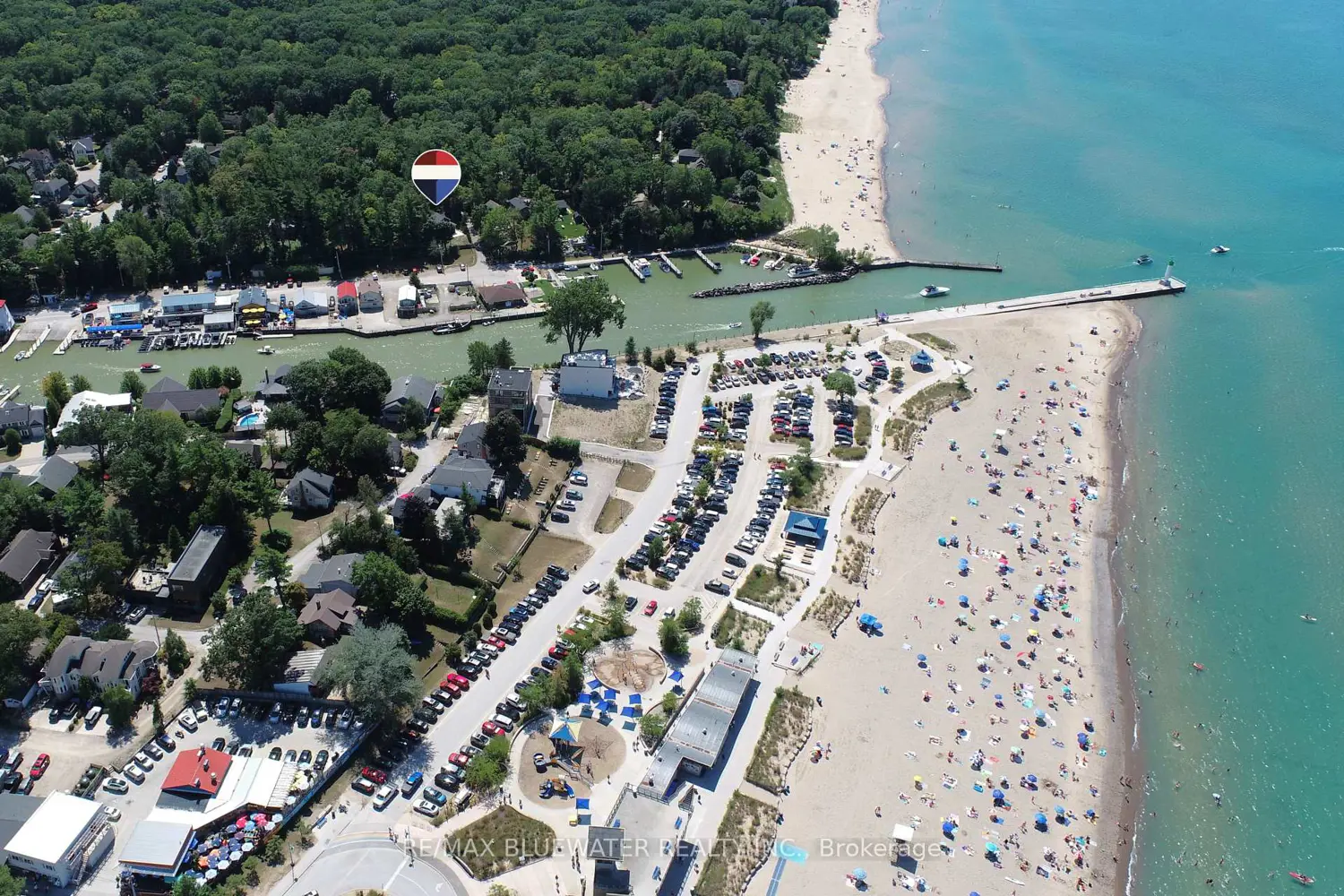 Additional image 17 of 82 River Road