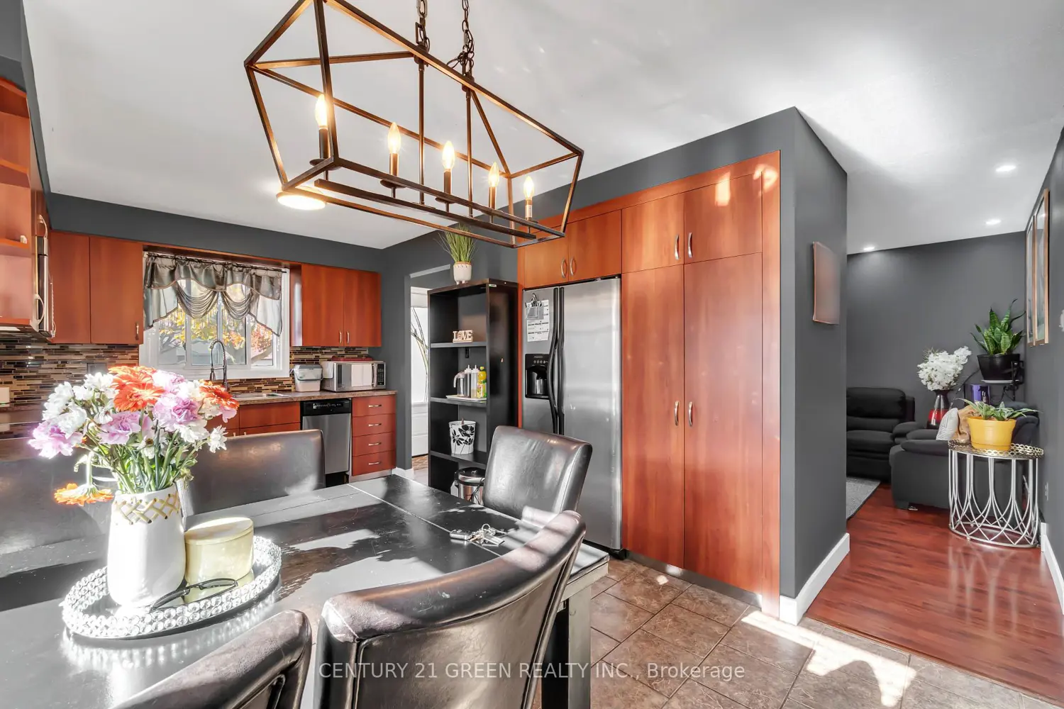 Additional image 17 of 126 Carlyle Drive