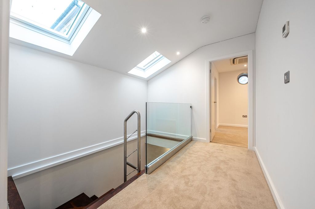 Additional image 8 of 2 bed detached house to rentHookstone Drive, Harrogate HG2