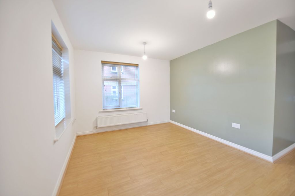 Additional image 8 of 2 bed flat to rentAnderson Grove, Newport NP19
