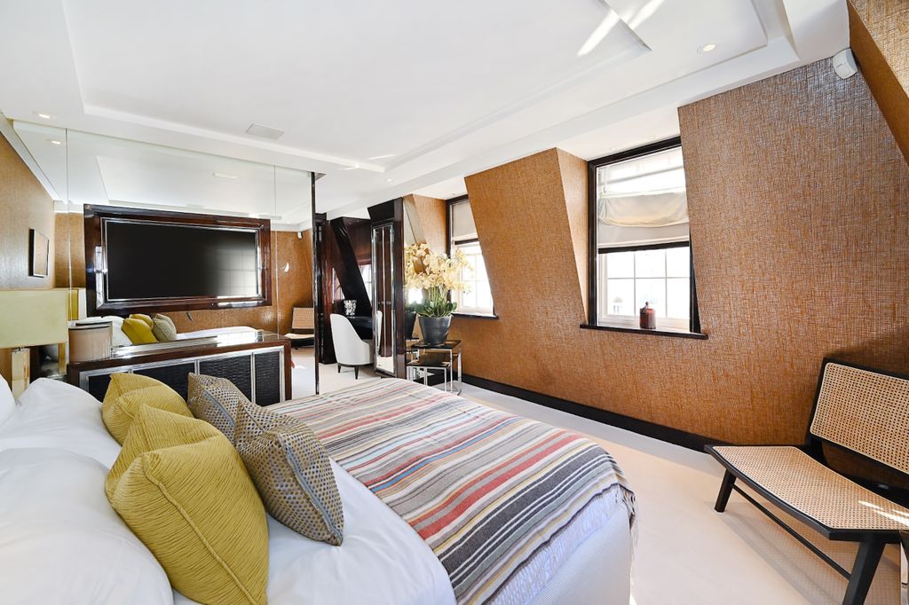 Additional image 16 of 4 bed town house to rentLyall Street, London SW1X
