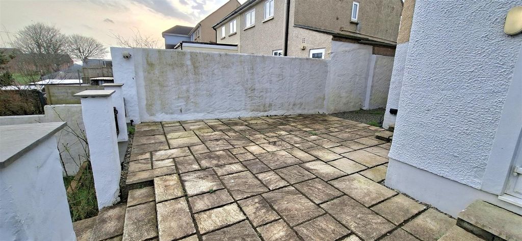 Additional image 7 of 3 bed semi-detached house to rentJury Lane, Haverfordwest SA61