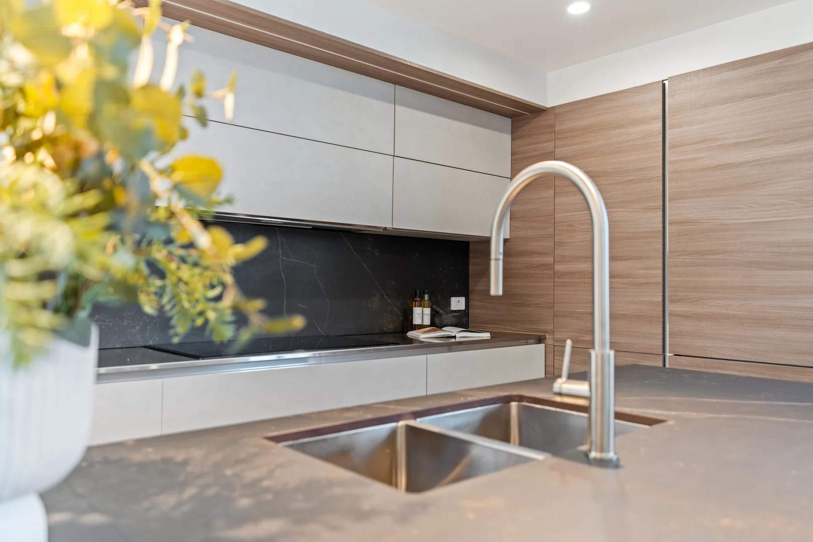 Additional image 13 of 10 Abalone Avenue, Paradise Point QLD 4216