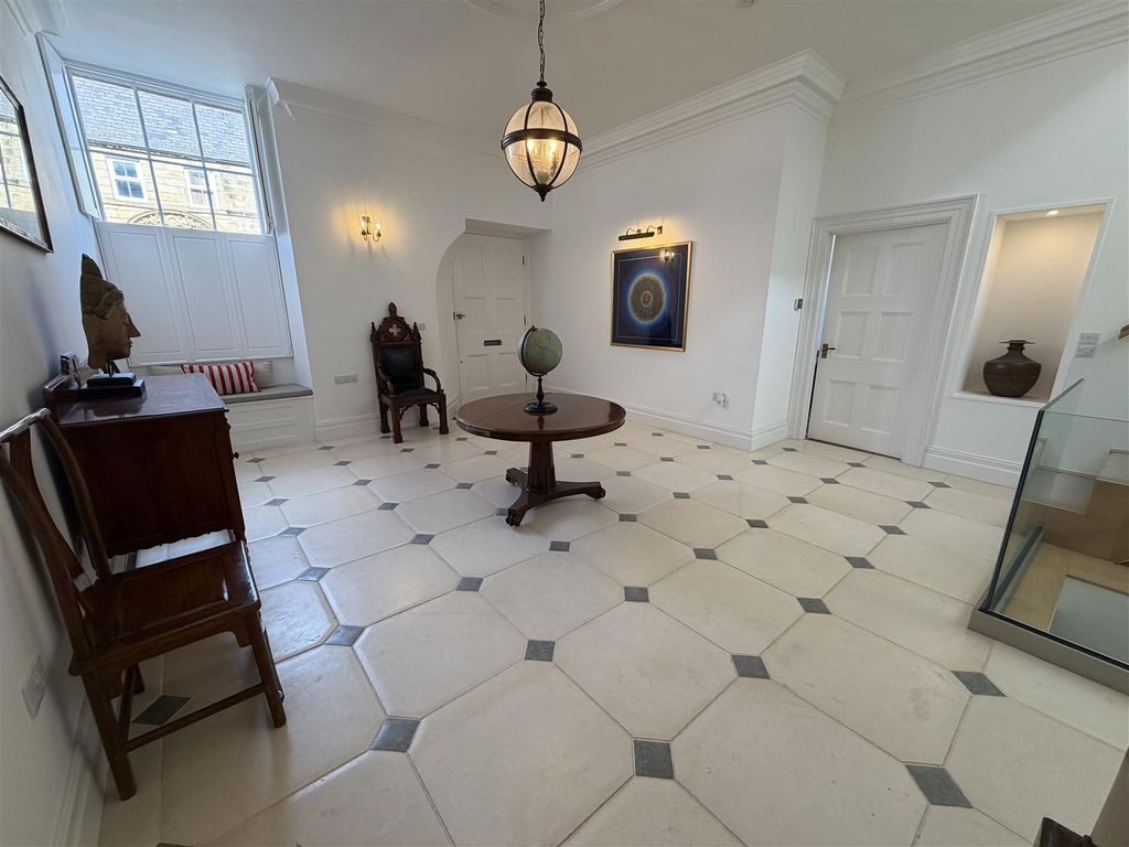 Additional image 4 of 5 bed town house to rentClayport Street, Alnwick NE66