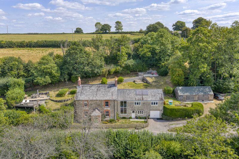 Immaculately Presented 5-Bedroom Home with Land in Pen Selwood, Wincanton