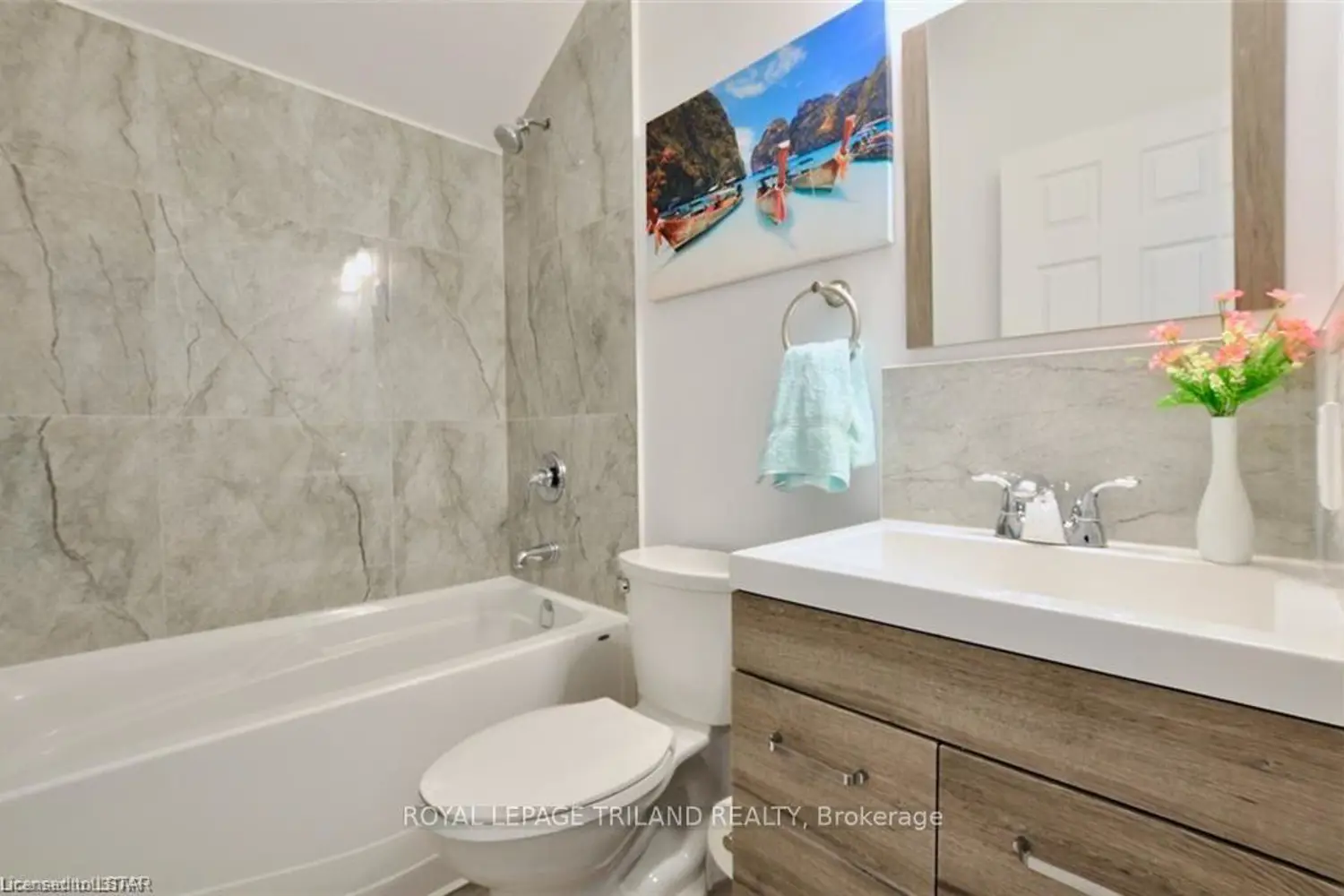 Additional image 18 of 784 Little Grey Street