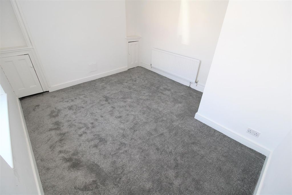 Additional image 8 of 1 bed flat to rentGround Floor Flat, Neath Road, Briton Ferry, Neath SA11