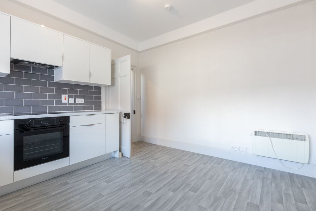 Additional image 10 of 2 bed flat to rentNew Street, St. Helier, Jersey JE2