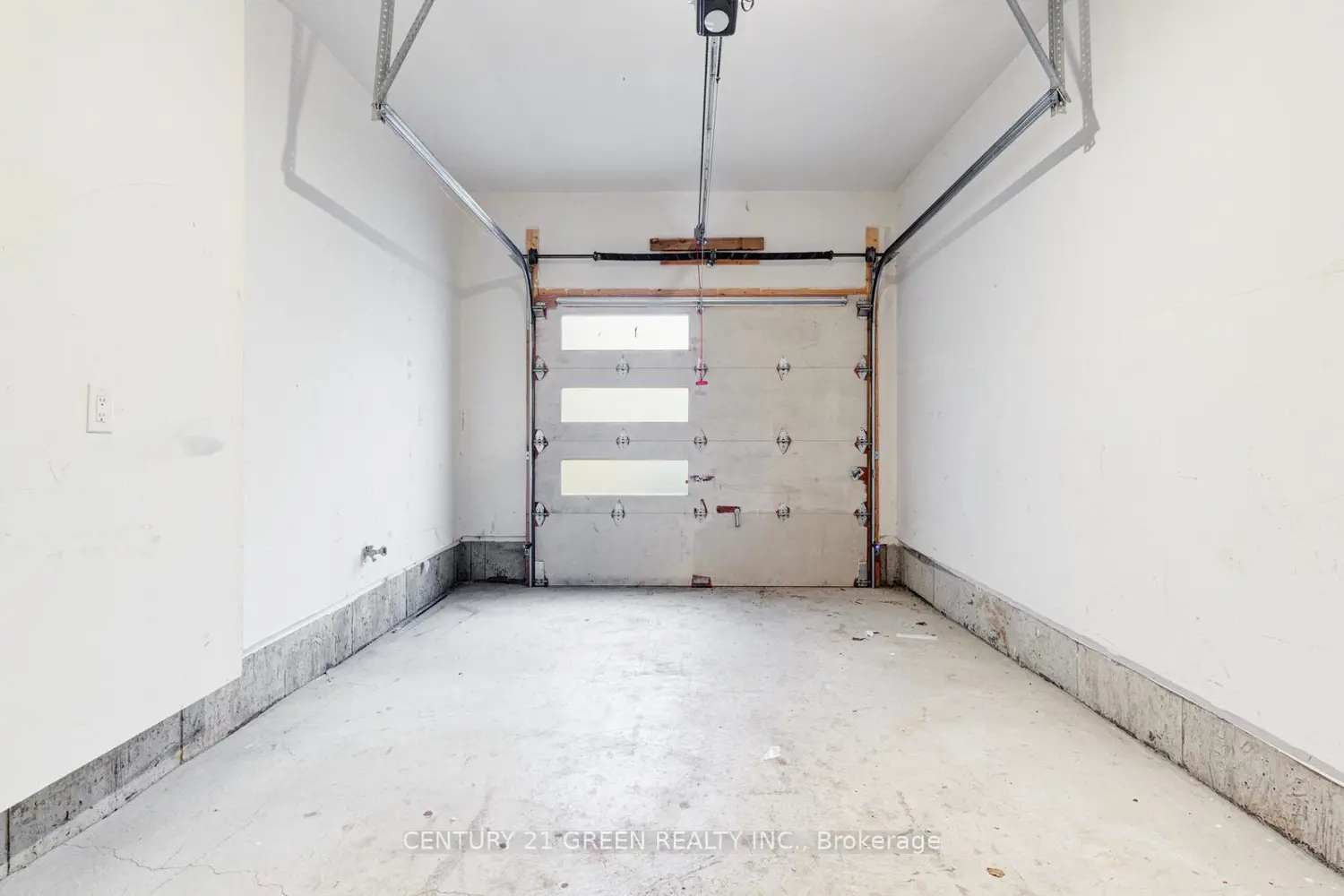 Additional image 5 of 300 Skinner Road