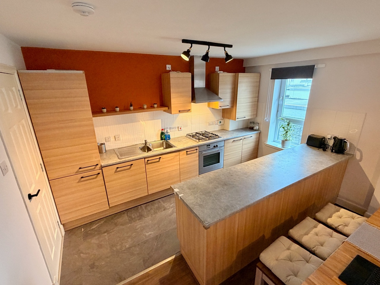 Additional image 4 of 2 Bed Flat, Lindsay Road, EH6, N1 7GU