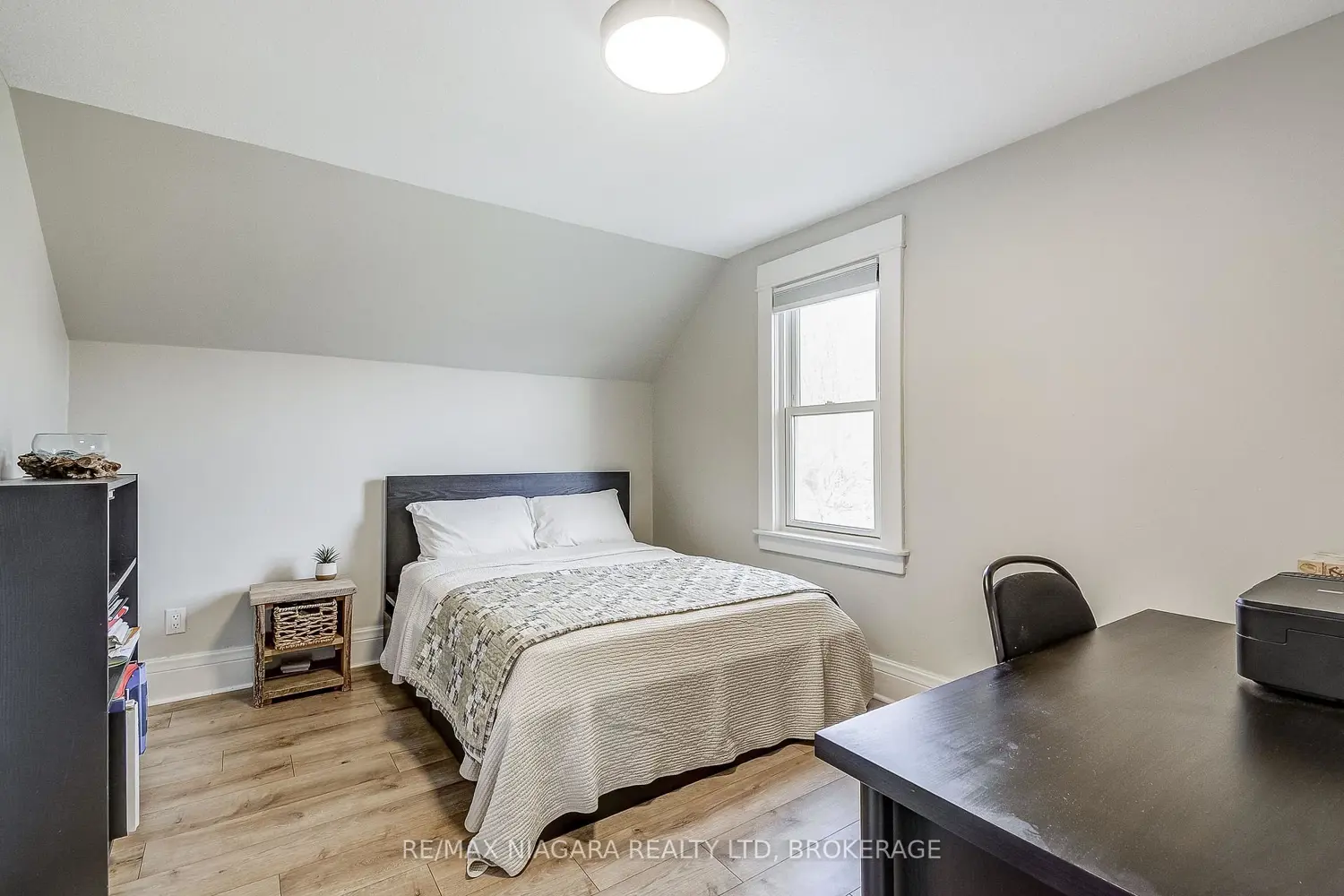 Additional image 16 of 48 Wilton Avenue