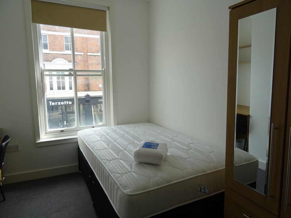 Additional image 7 of 8 bed flat to rentRegent Street, Leamington Spa CV32