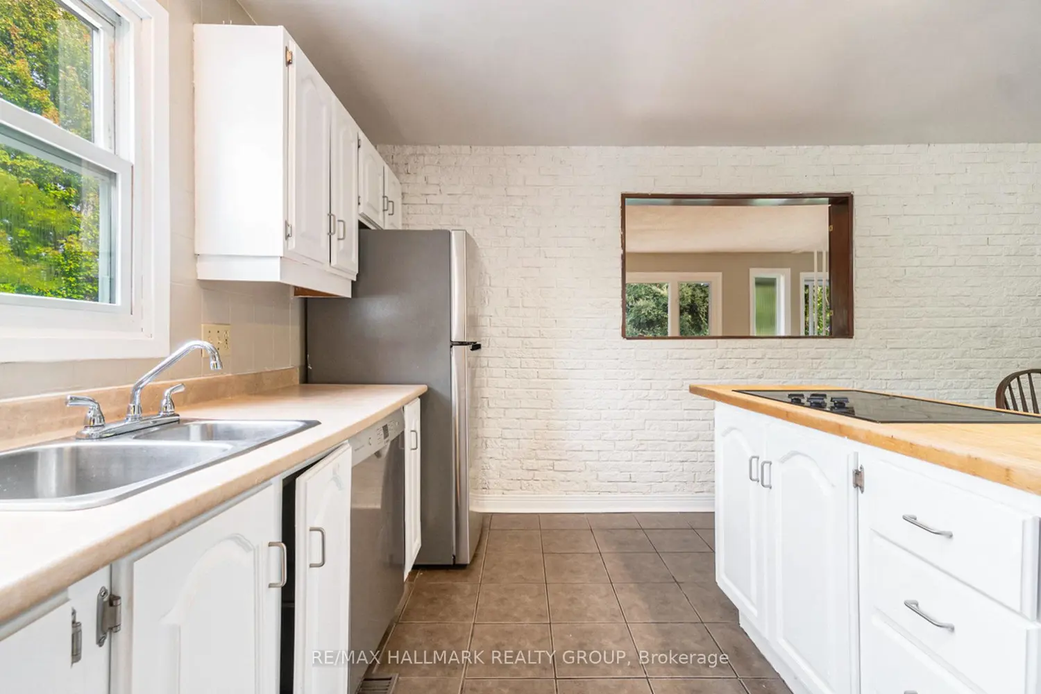 Additional image 7 of 426 Blake Boulevard