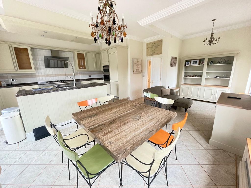 Additional image 2 of 3 bed flat to rentKirby Road, Trowse, Norwich NR14
