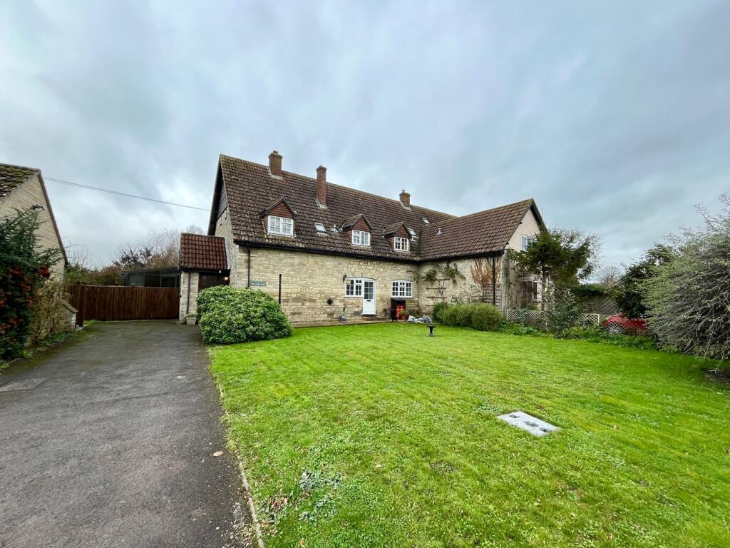 High Street, Queen Camel, Queen Camel, BA22