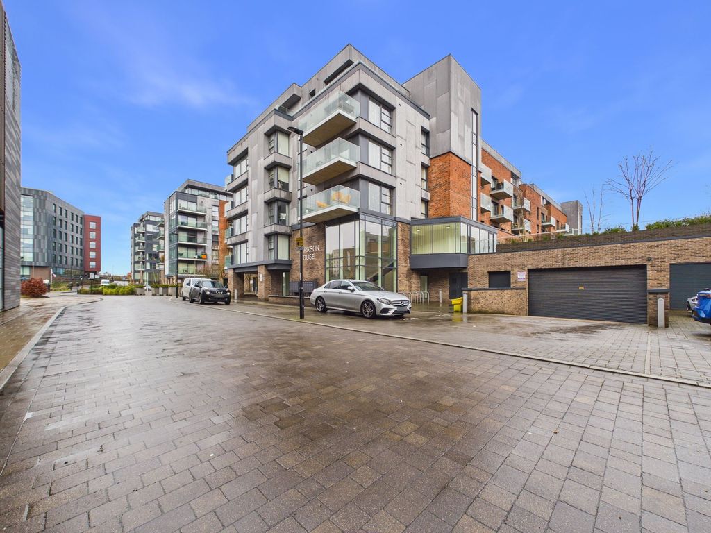 2 bed flat to rentMerlin Drive, Fletton Quays PE2