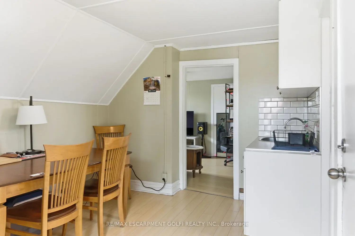 Additional image 9 of 180 Ontario Street