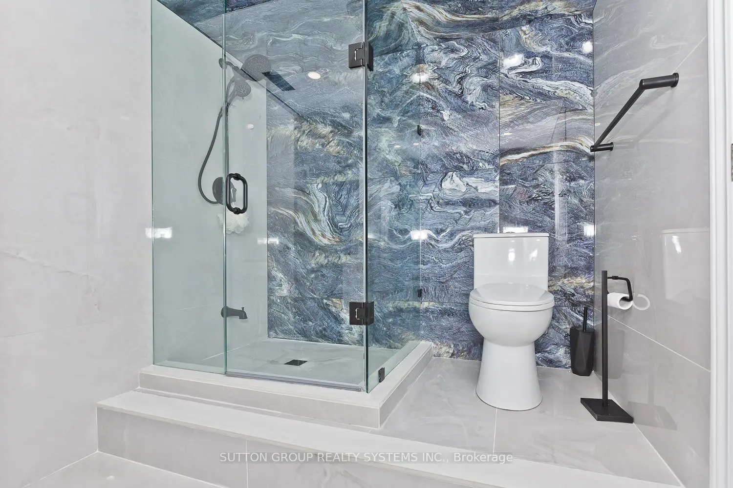 Additional image 12 of 214 Ashford Drive