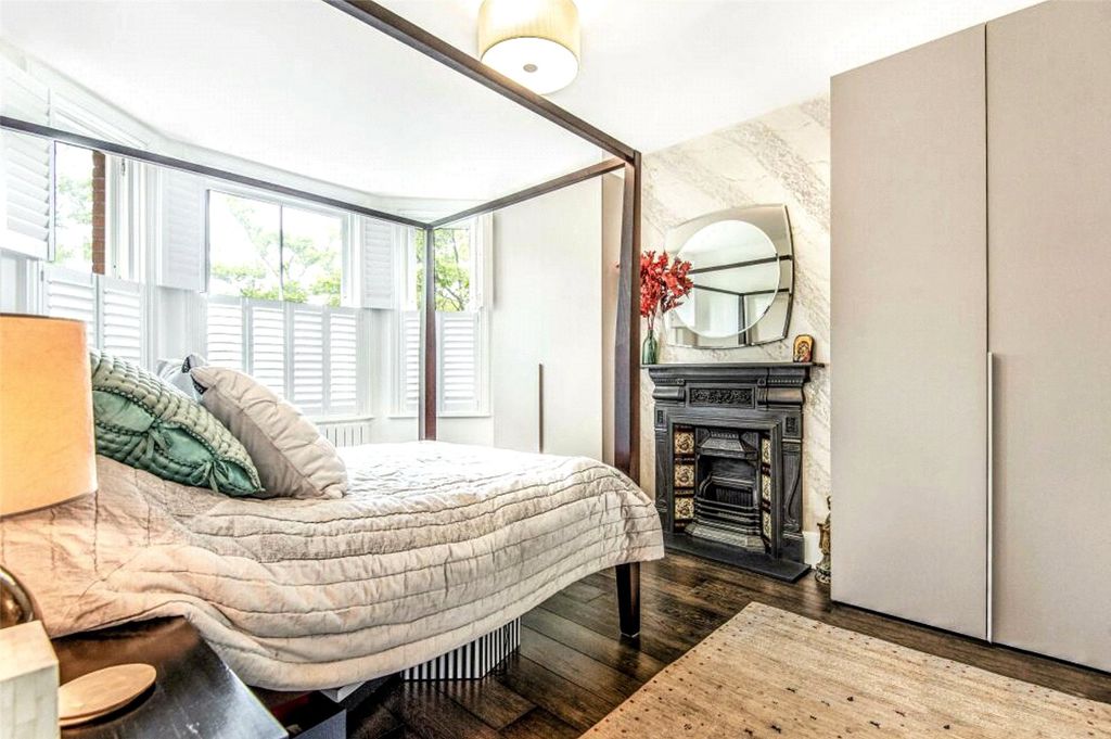 Additional image 10 of 4 bed detached house to rentNorman Avenue, Henley-On-Thames, Oxfordshire RG9