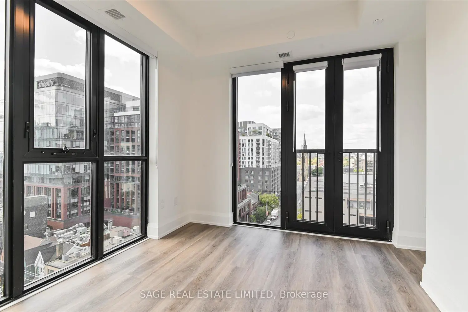 Additional image 12 of 123 Portland Street 1007