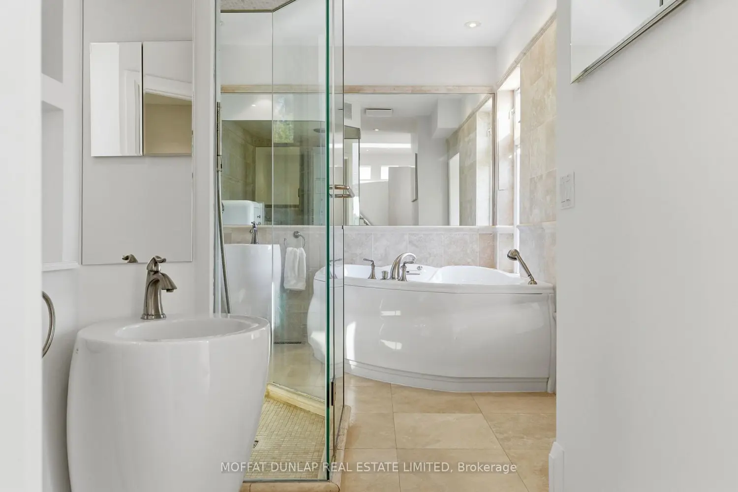 Additional image 9 of 2441 Seventh Line