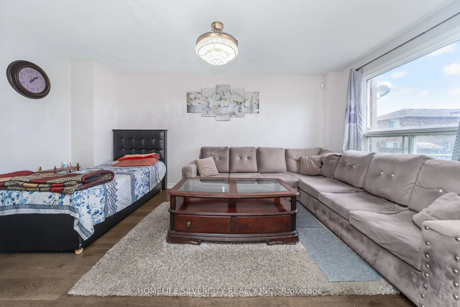 Additional image 7 of 24 Jay Street