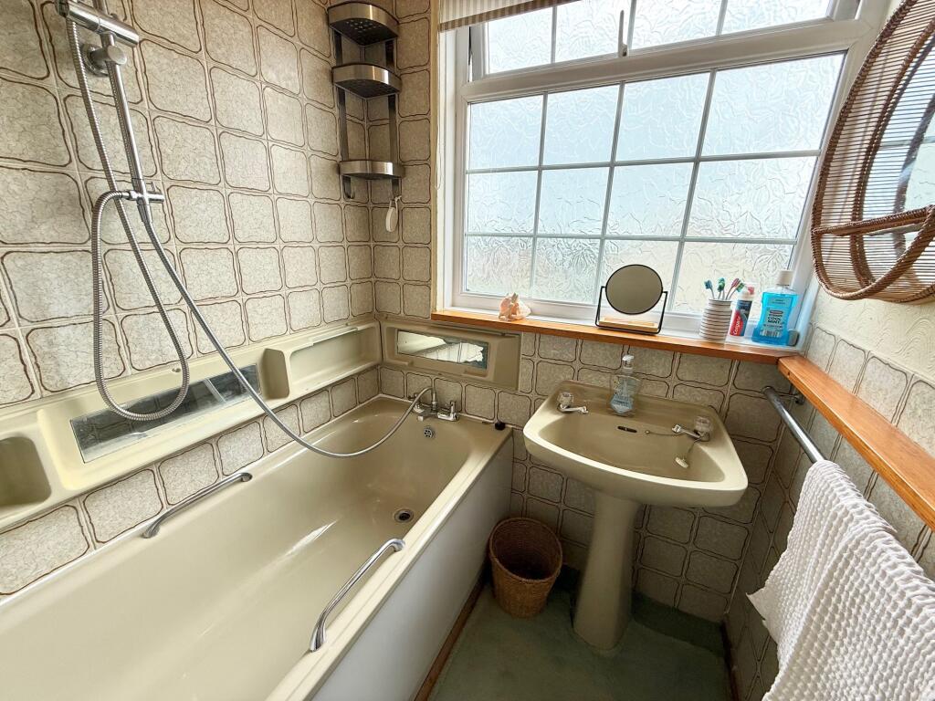 Additional image 11 of Goldcroft, Yeovil, Somerset, BA21 4DA