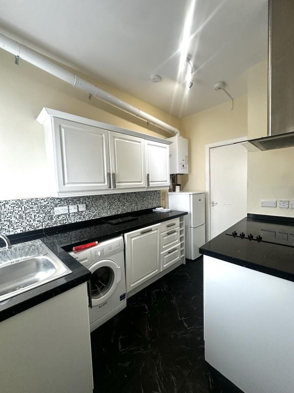Additional image 3 of 2 bed flat to rentPark View, Newcraighall EH21