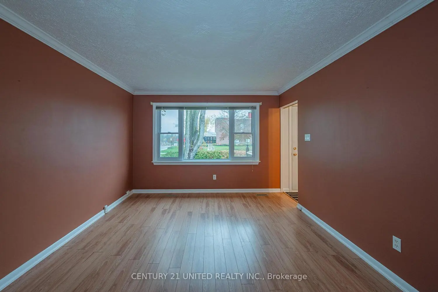 Additional image 6 of 835 Barnardo Avenue