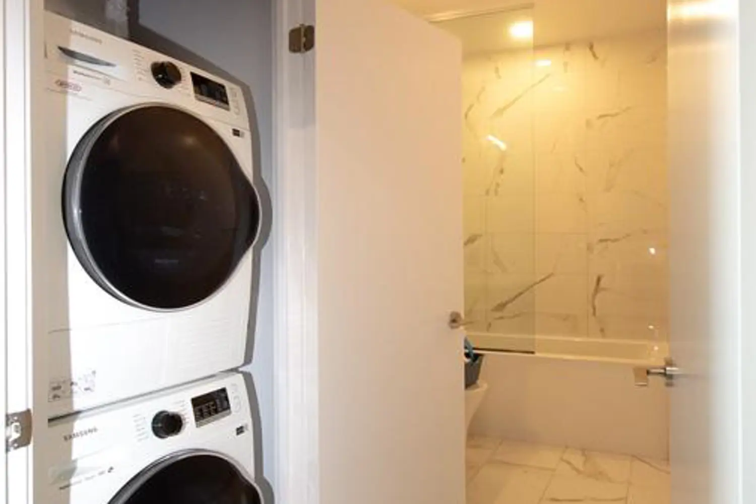 Additional image 11 of 38 Honeycrisp Crescent 308E