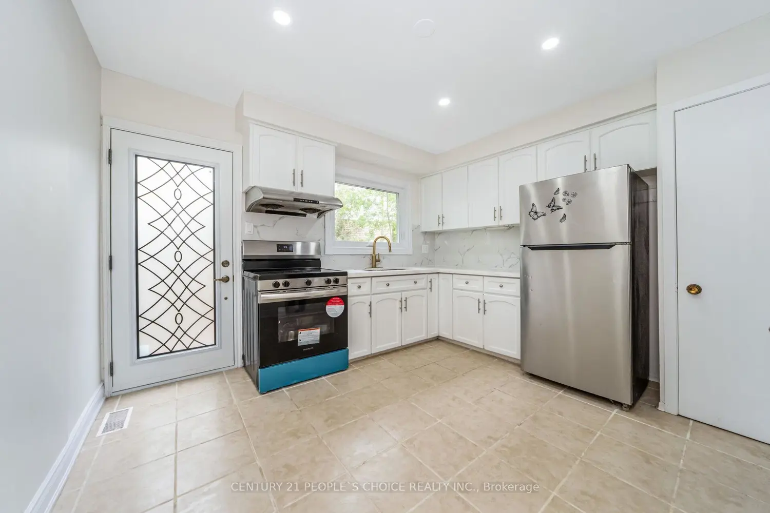 Additional image 5 of 106 Queensdale Crescent