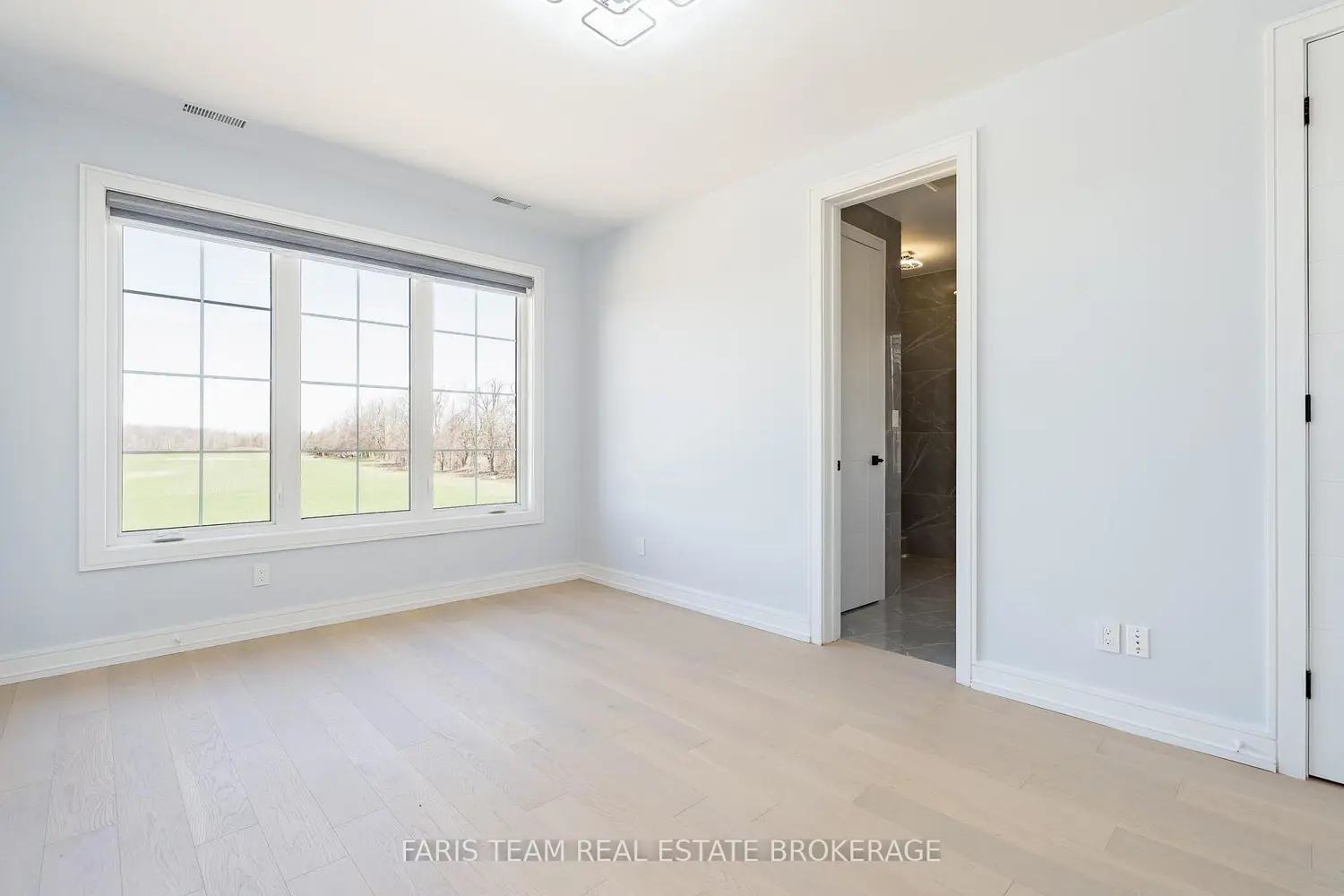 Additional image 15 of 409381 Grey Road 4