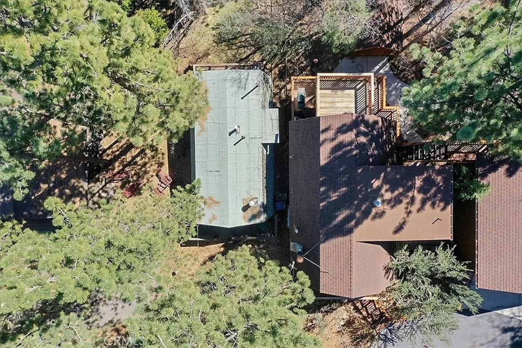 Additional image 58 of 813 Cedar Lane, Sugarloaf, CA 92386