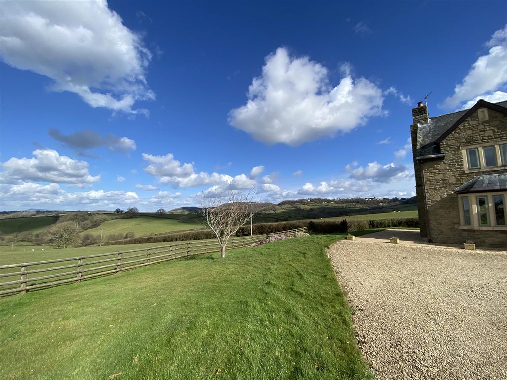 Additional image 34 of 4 bed detached house to rentGwerninog Farm, Lansoy, Usk NP15