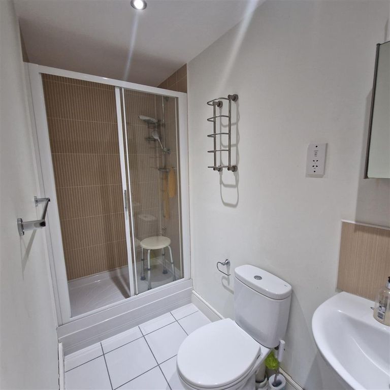 Additional image 19 of 6 bed detached house to rentLimes Close, Bushby, Leicester LE7